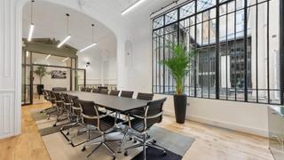 Les Nouveaux Bureaux - 4 Rue Paul Valéry, Paris