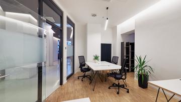 Space Shack - Akazienstraße 3a, Berlin