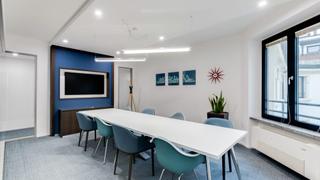 HQ - 186 Brent Cres, London