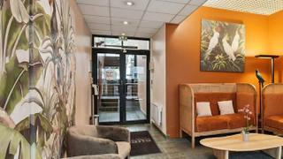 Buro Club - 77 Ave Parmentier 75 et, Paris