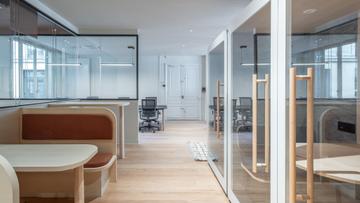 Jöro - 60 Rue du Faubourg Poissonnière, Paris