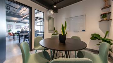 Canvas Offices - 35 Luke St, London